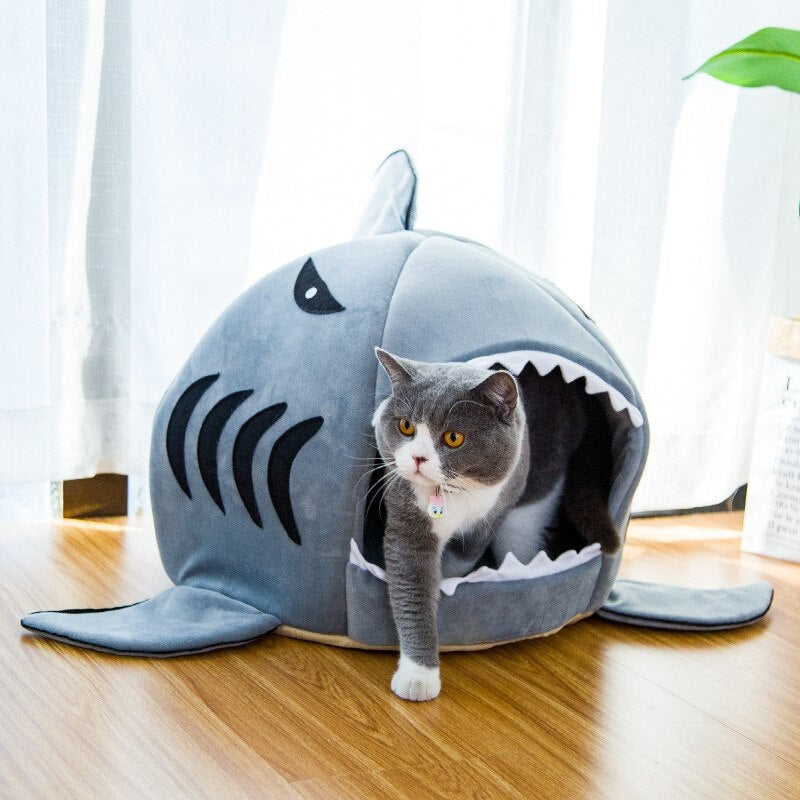 Shark Pet Bed – The Coziest Hideout for Your Cat or Small Dog!